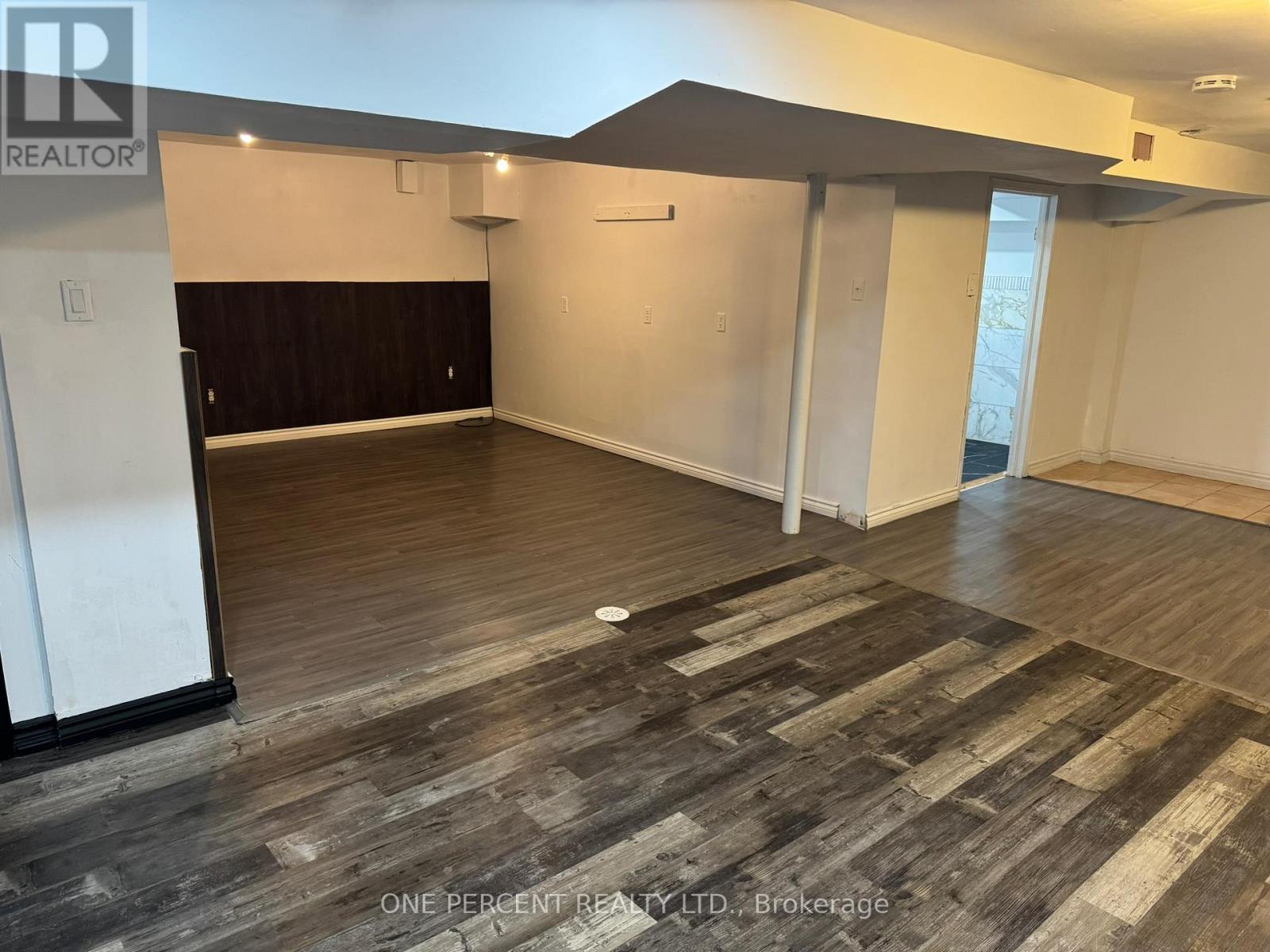 3417 Palgrave Road, Mississauga, Ontario L5B 1V9 - Photo 17 - W12549104