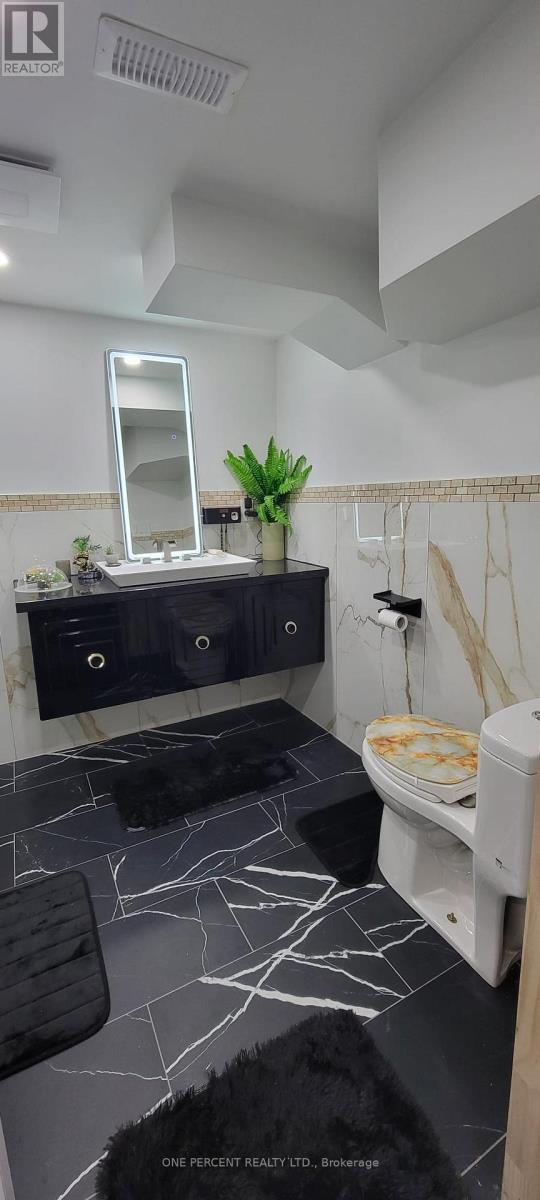 3417 Palgrave Road, Mississauga, Ontario L5B 1V9 - Photo 20 - W12549104