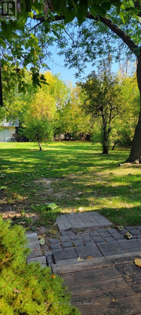 3417 Palgrave Road, Mississauga, Ontario L5B 1V9 - Photo 24 - W12549104