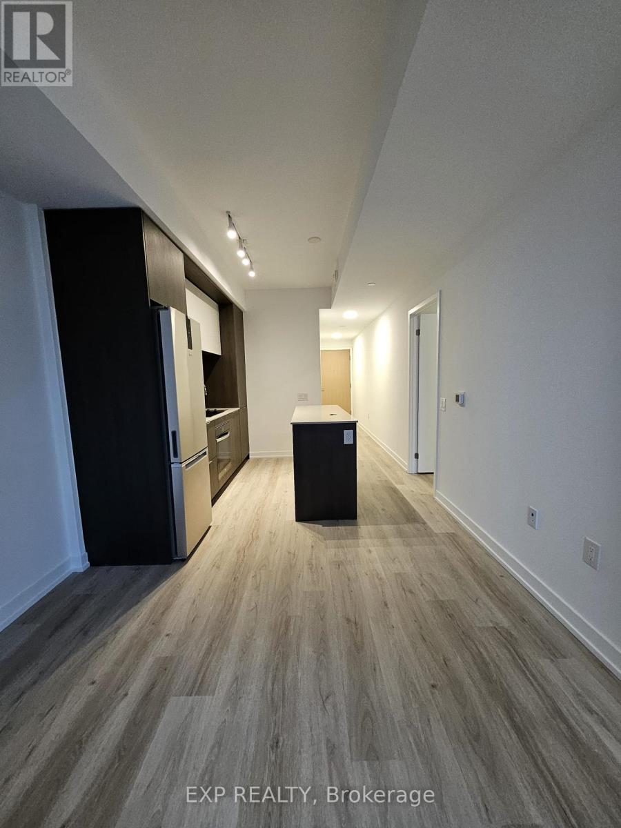 1211 - 395 Square One Drive, Mississauga, Ontario L5B 0G6 - Photo 6 - W12549110