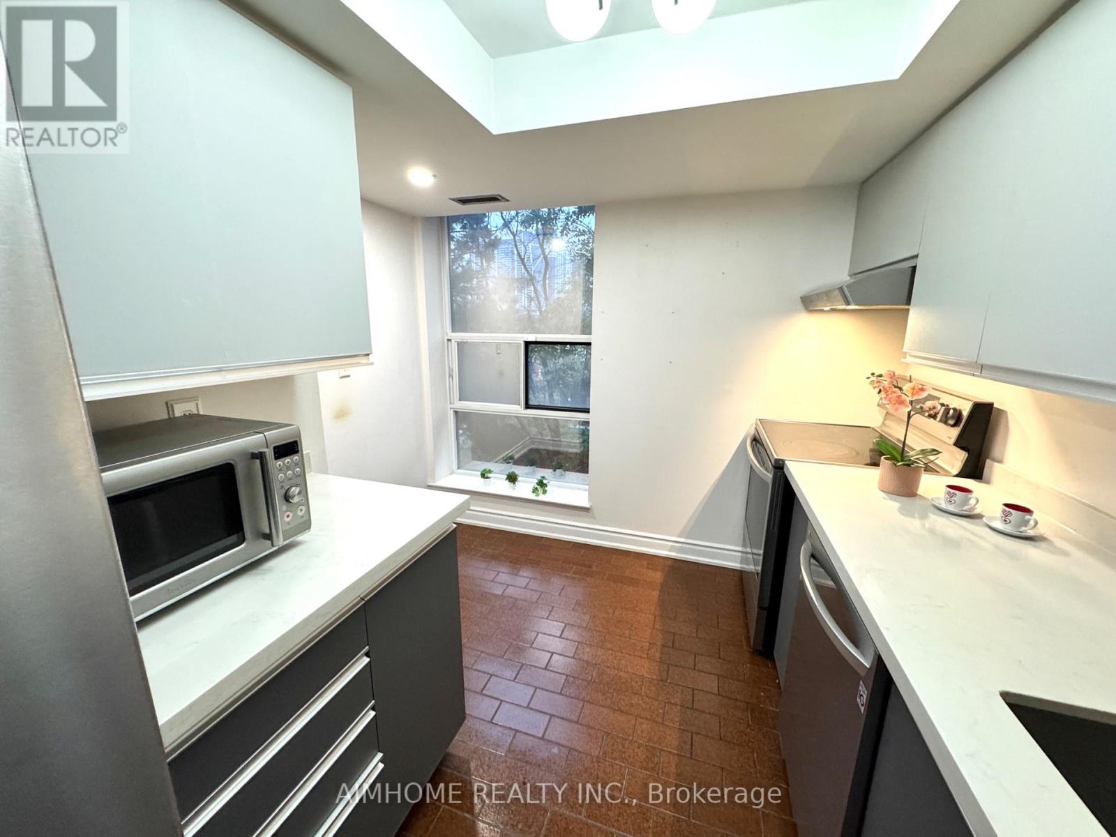 308 - 701 King Street W, Toronto, Ontario M5V 2W7 - Photo 11 - C12548956