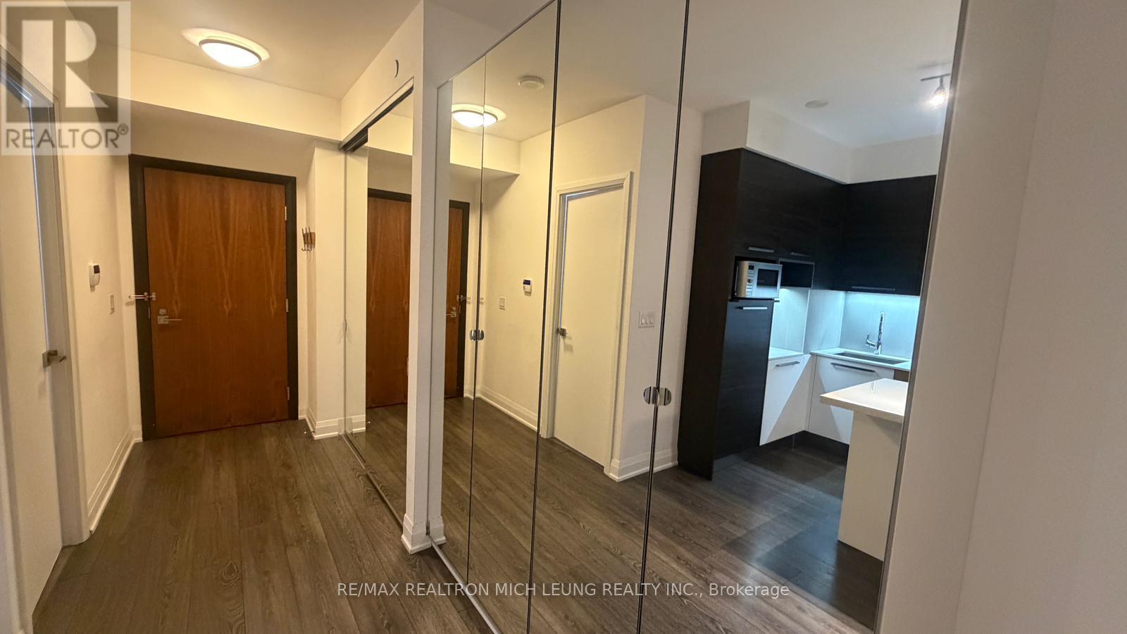 2506 - 36 Park Lawn Road, Toronto, Ontario  M8V 0E5 - Photo 4 - W12455598