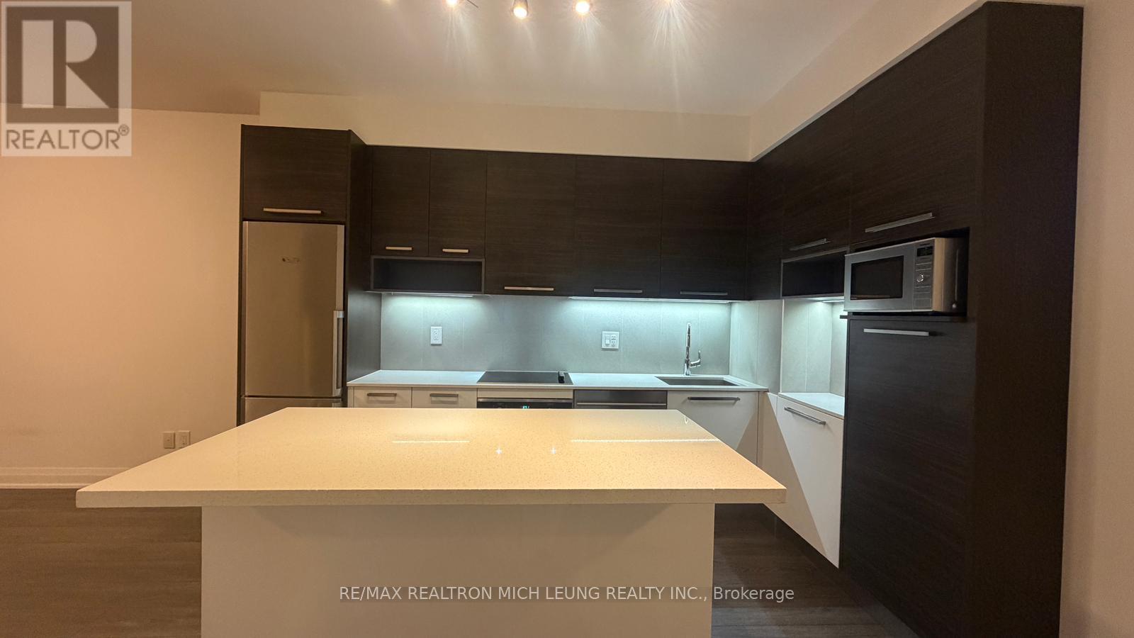 2506 - 36 Park Lawn Road, Toronto, Ontario  M8V 0E5 - Photo 6 - W12455598