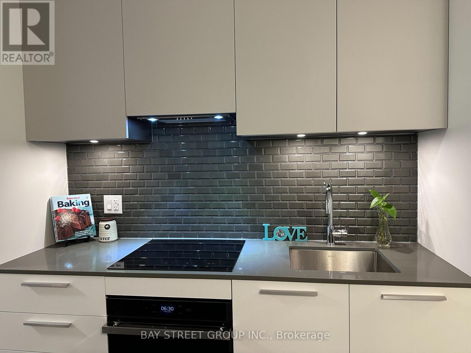 808 - 65 Broadway Avenue, Toronto, Ontario M4P 1T9 - Photo 13 - C12540054