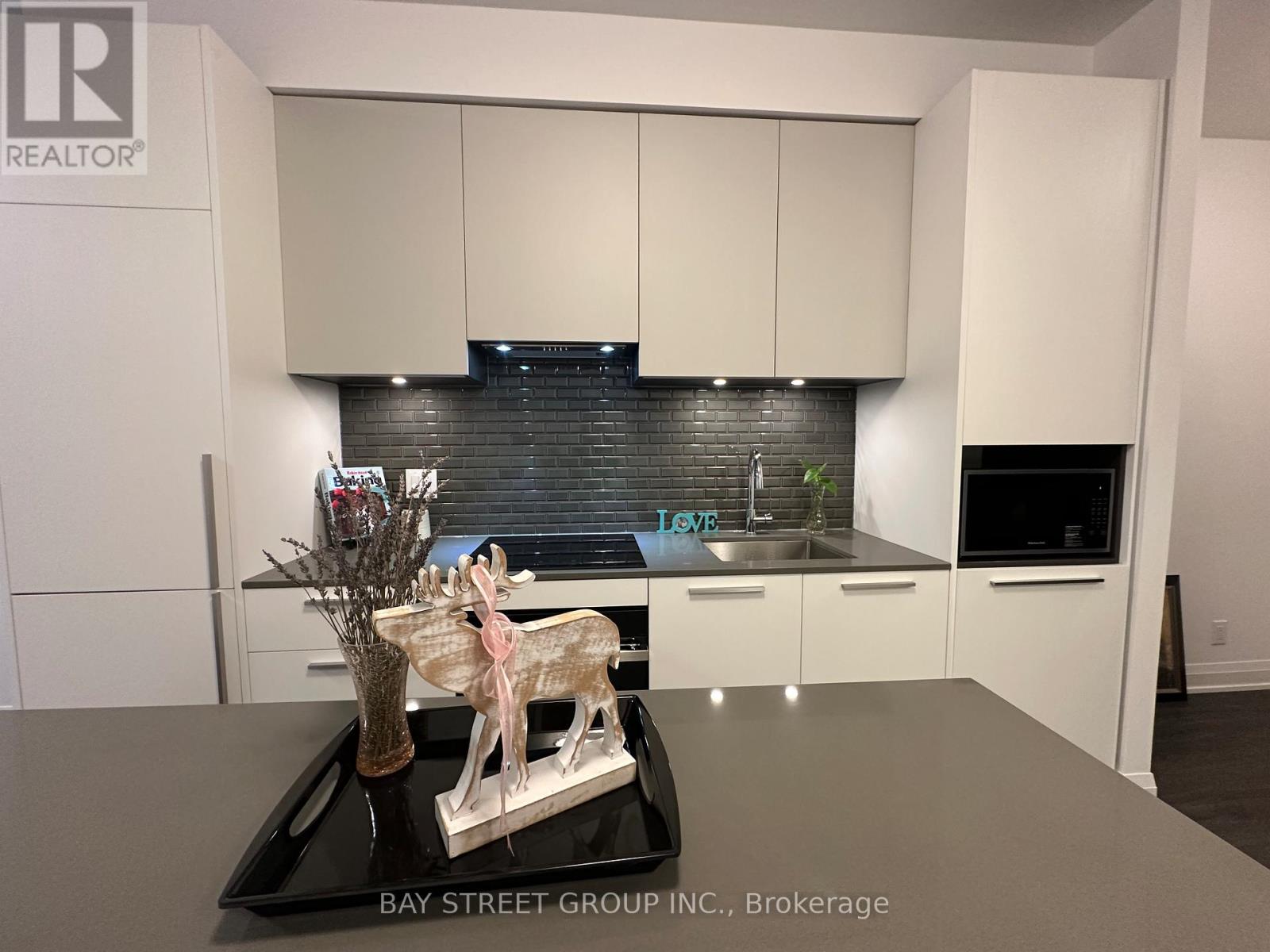 808 - 65 Broadway Avenue, Toronto, Ontario M4P 1T9 - Photo 11 - C12540054