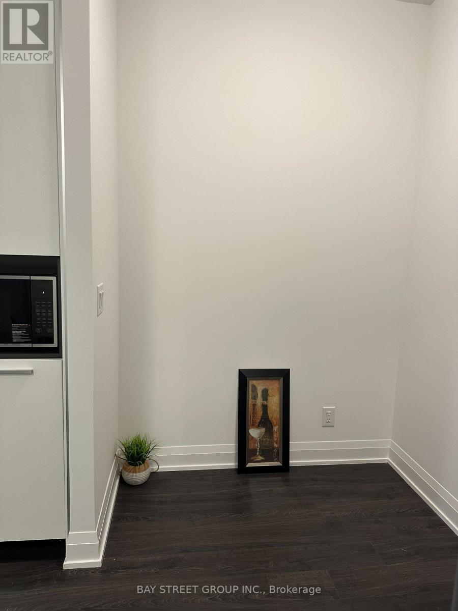 808 - 65 Broadway Avenue, Toronto, Ontario M4P 1T9 - Photo 8 - C12540054