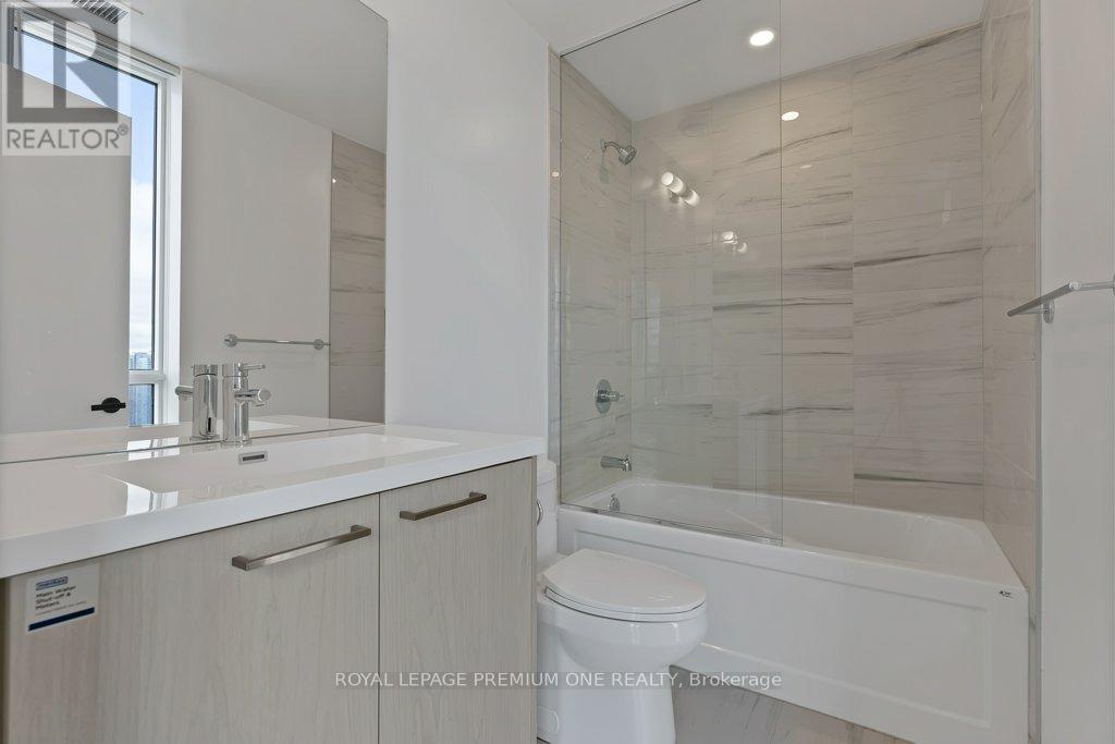 4010 - 28 Interchange Way, Vaughan, Ontario L4K 0P8 - Photo 13 - N12549120