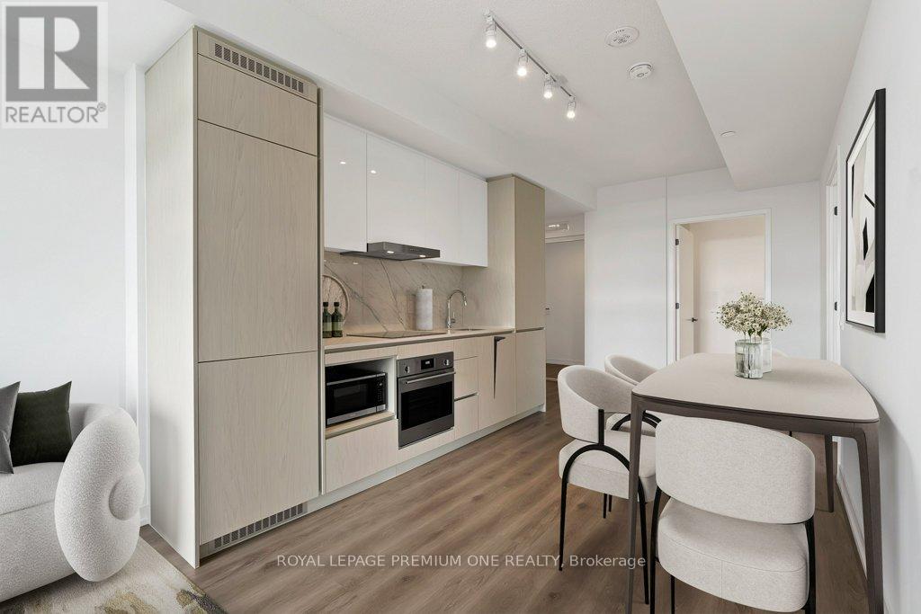 4010 - 28 Interchange Way, Vaughan, Ontario L4K 0P8 - Photo 6 - N12549120