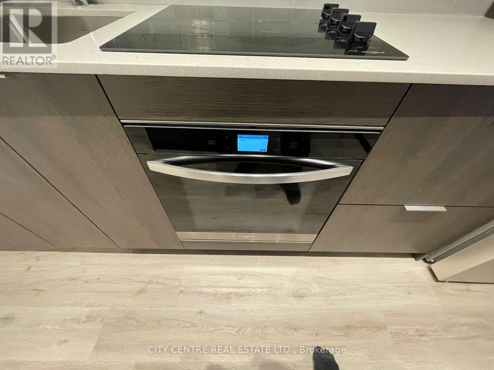 1406 - 395 Square One Drive, Mississauga, Ontario L5B 0P6 - Photo 19 - W12549122