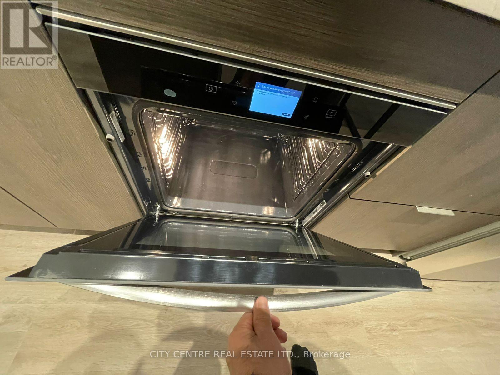 1406 - 395 Square One Drive, Mississauga, Ontario L5B 0P6 - Photo 20 - W12549122