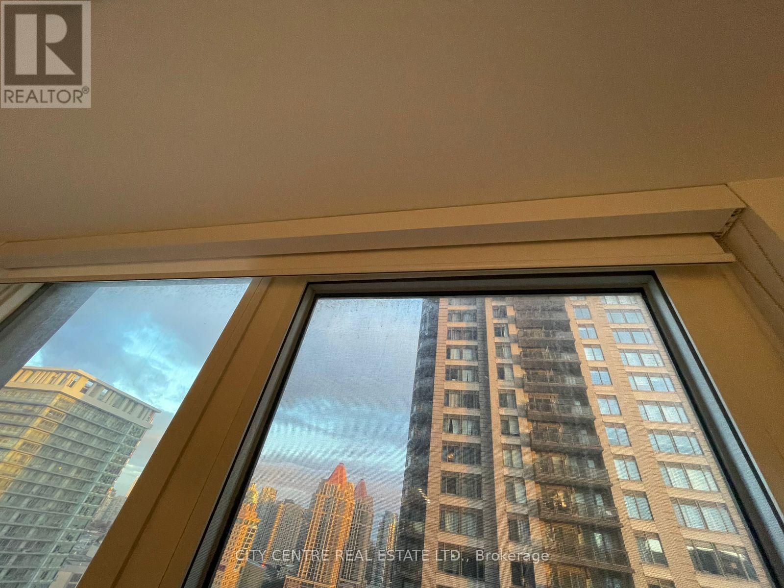 1406 - 395 Square One Drive, Mississauga, Ontario L5B 0P6 - Photo 28 - W12549122