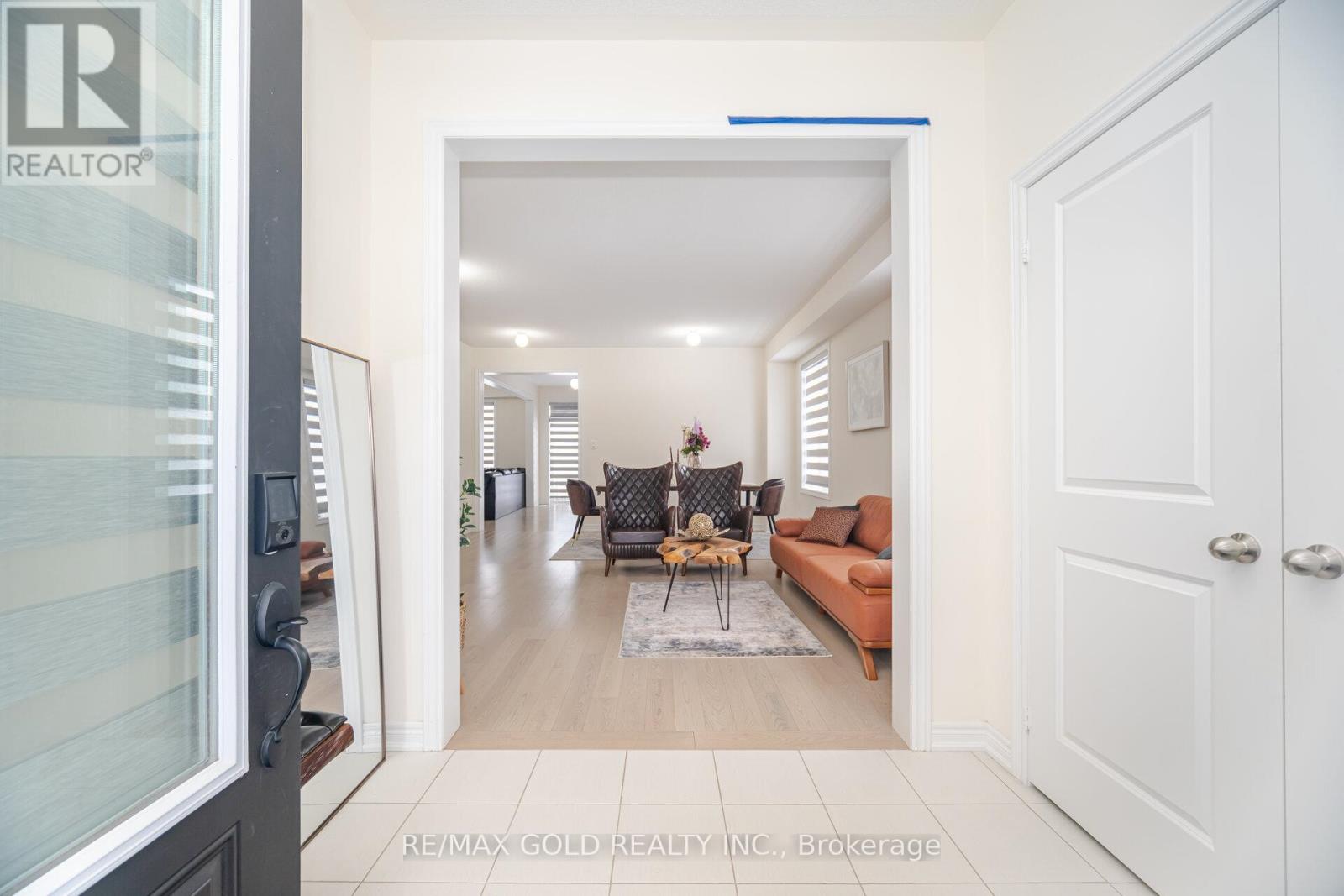 483 Black Cheery Crescent, Shelburne, Ontario L9T 0X4 - Photo 8 - X12548548