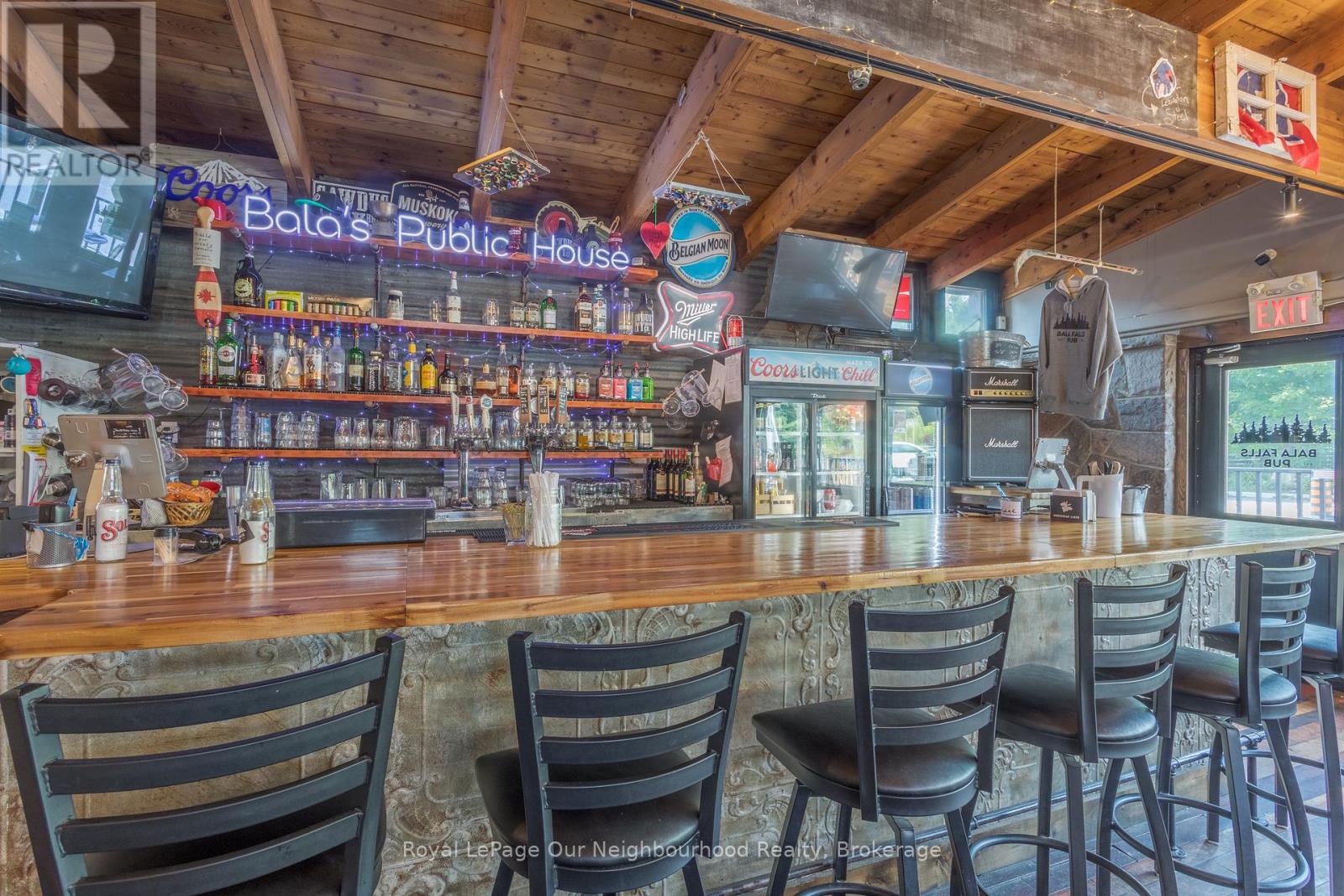 1010 Bala Falls Road, Muskoka Lakes, Ontario L0C 1A0 - Photo 4 - X12549116