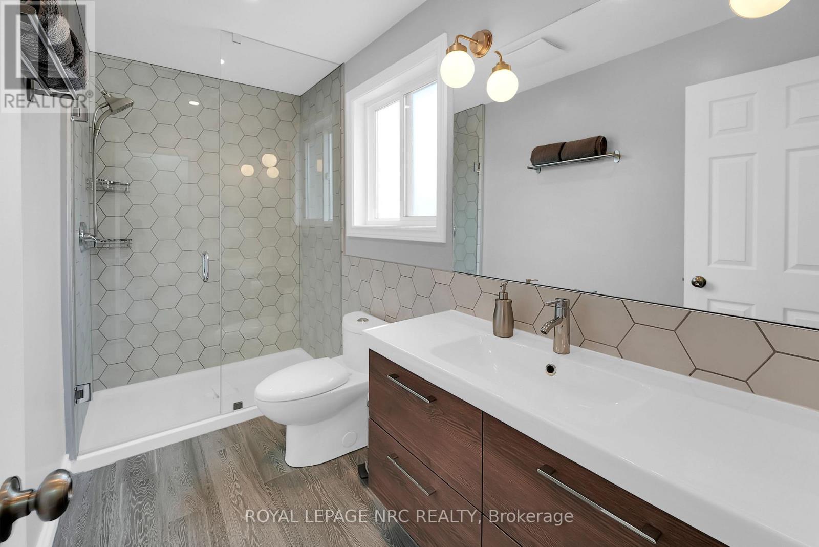 80 Mcbride Drive, St. Catharines, Ontario  L2S 2Z3 - Photo 24 - X12549134