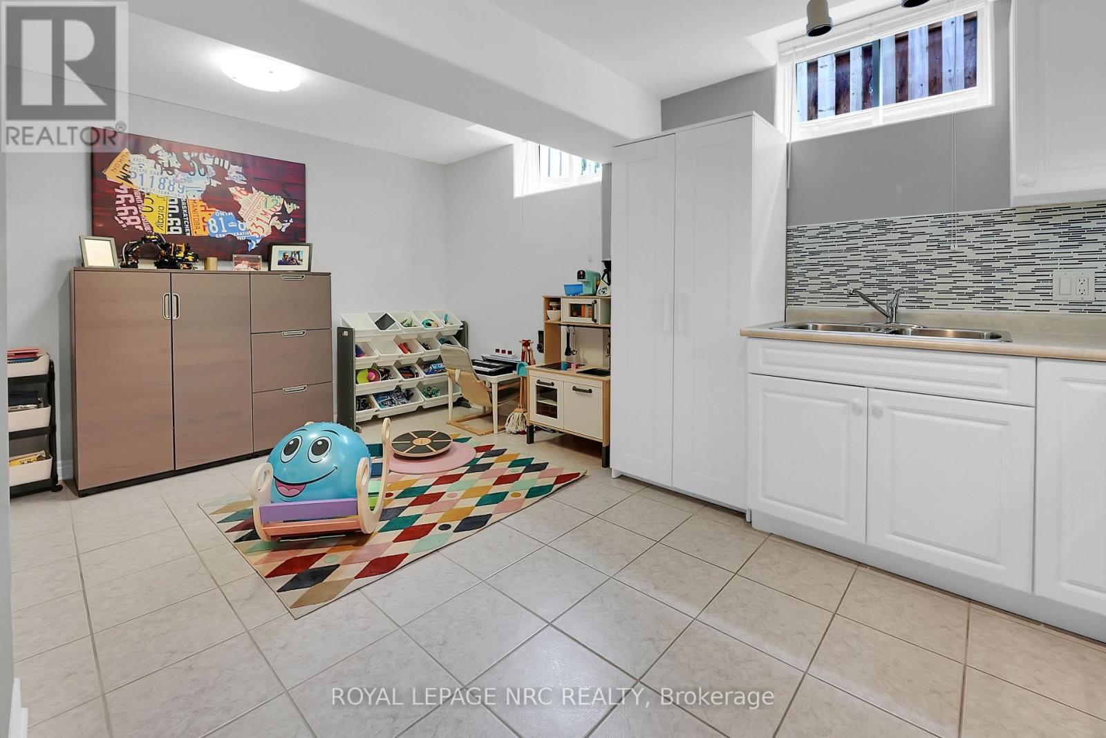 80 Mcbride Drive, St. Catharines, Ontario  L2S 2Z3 - Photo 35 - X12549134