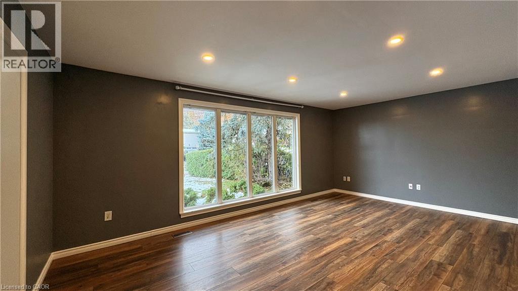 444 Quigley Road, Hamilton, Ontario L8K 5N3 - Photo 5 - 40788581