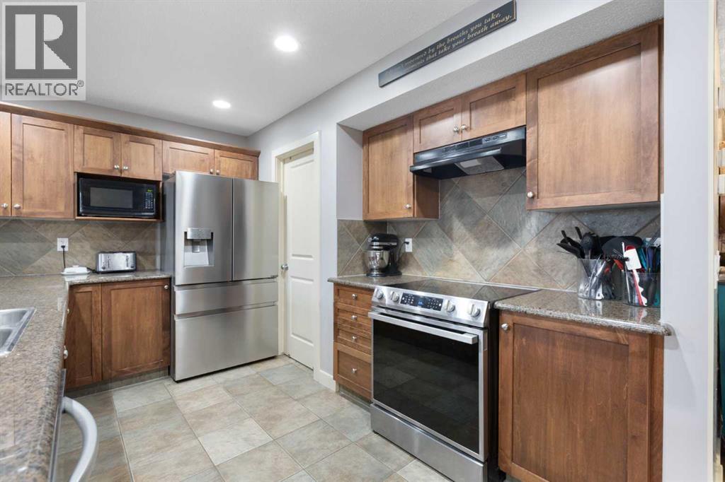 52 Westmount Circle, Okotoks, Alberta  T1S 0B6 - Photo 10 - A2269501