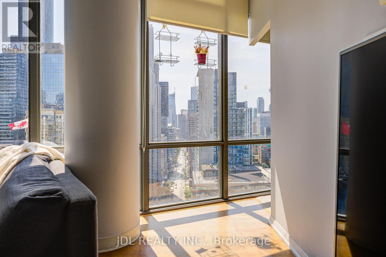 2208 - 832 Bay Street, Toronto, Ontario M5S 1Z6 - Photo 24 - C12549138