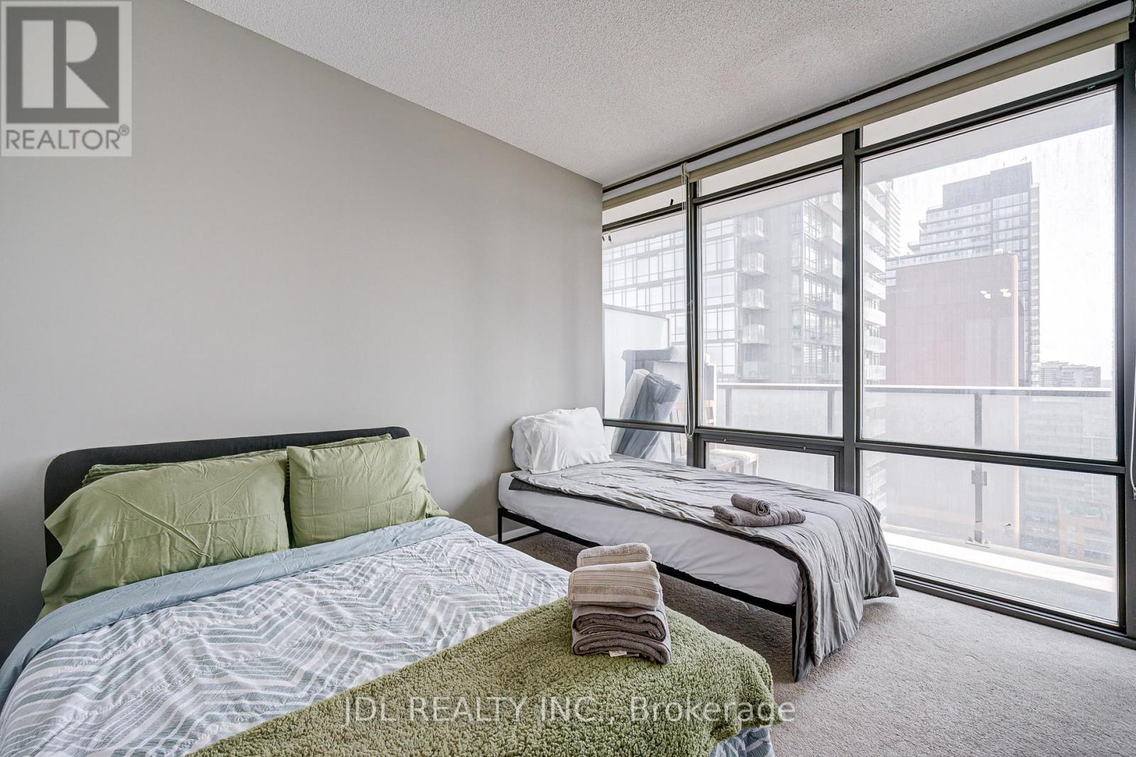 2208 - 832 Bay Street, Toronto, Ontario M5S 1Z6 - Photo 29 - C12549138