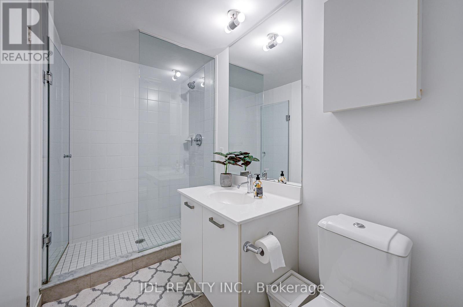 2208 - 832 Bay Street, Toronto, Ontario M5S 1Z6 - Photo 32 - C12549138