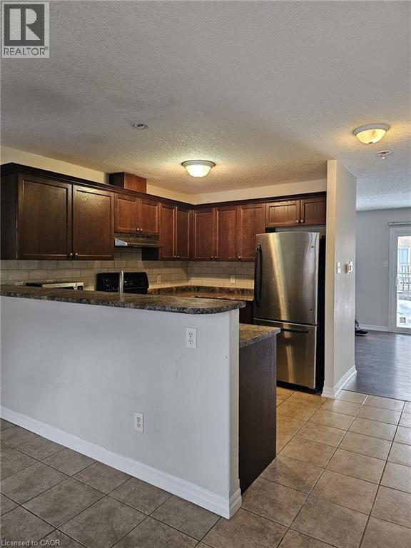 10 Foxglove Crescent Unit# 29, Kitchener, Ontario  N2E 0E1 - Photo 3 - 40788493