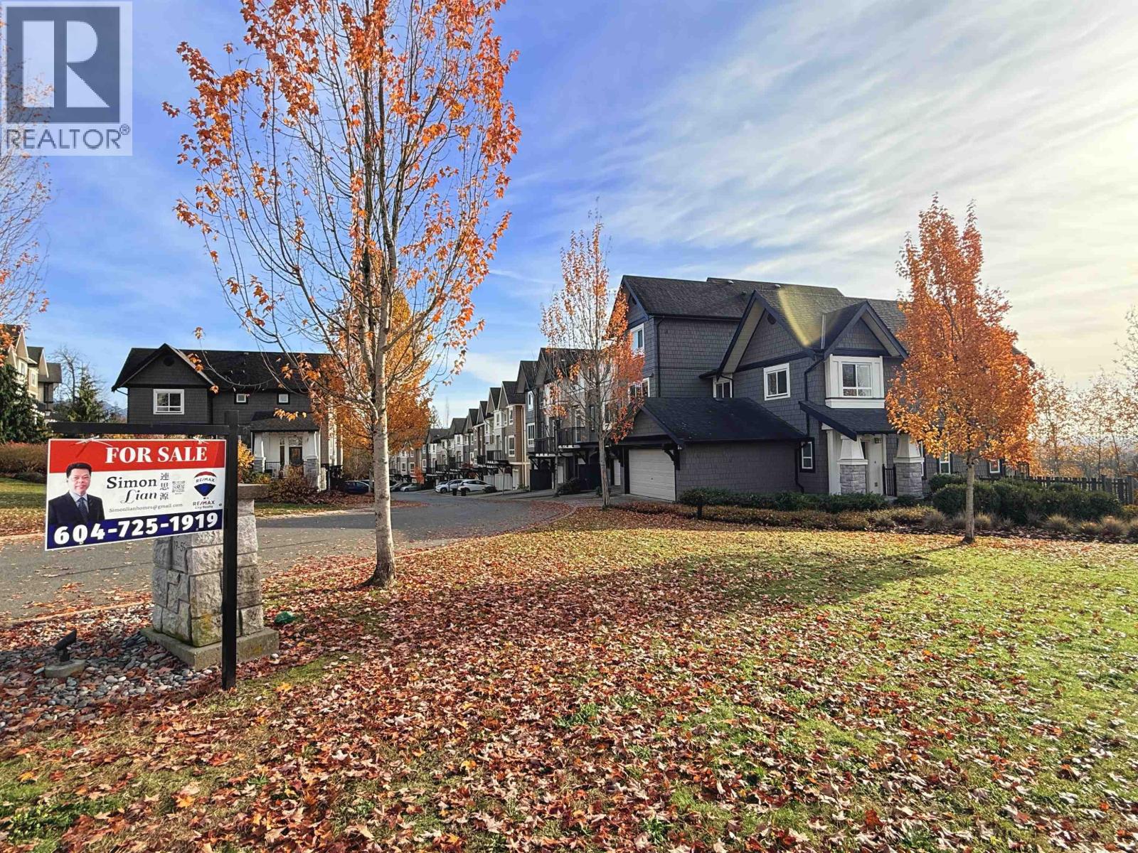 46 1295 Soball Street, Coquitlam, British Columbia  V3E 0G9 - Photo 1 - R3065480