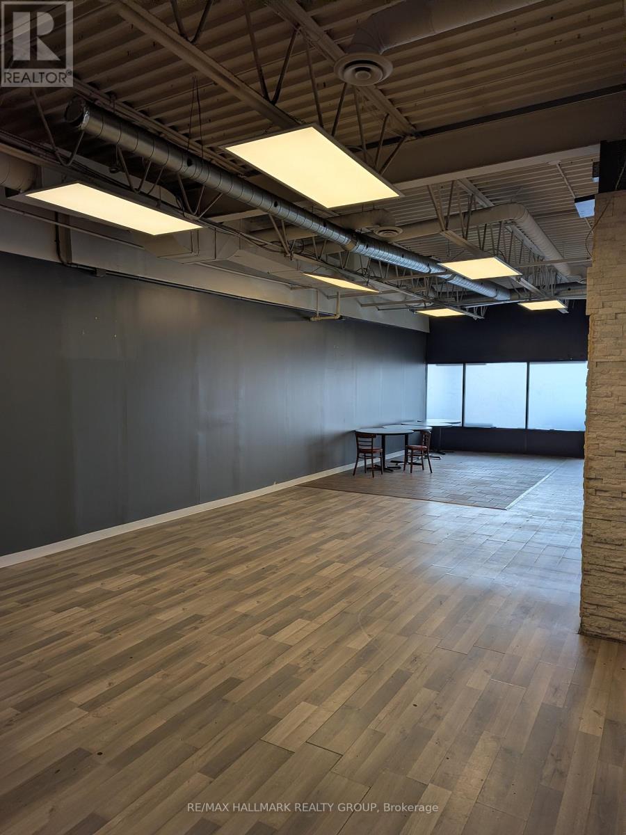 1754a Montreal Road, Ottawa, Ontario K1J 6N3 - Photo 8 - X12477429