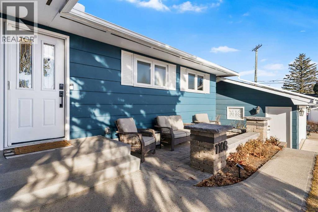 1108 Lake Sundance Crescent Se, Calgary, Alberta  T2J 2S8 - Photo 2 - A2270030
