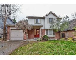 32 PENWICK CRESCENT, Richmond Hill, Ontario