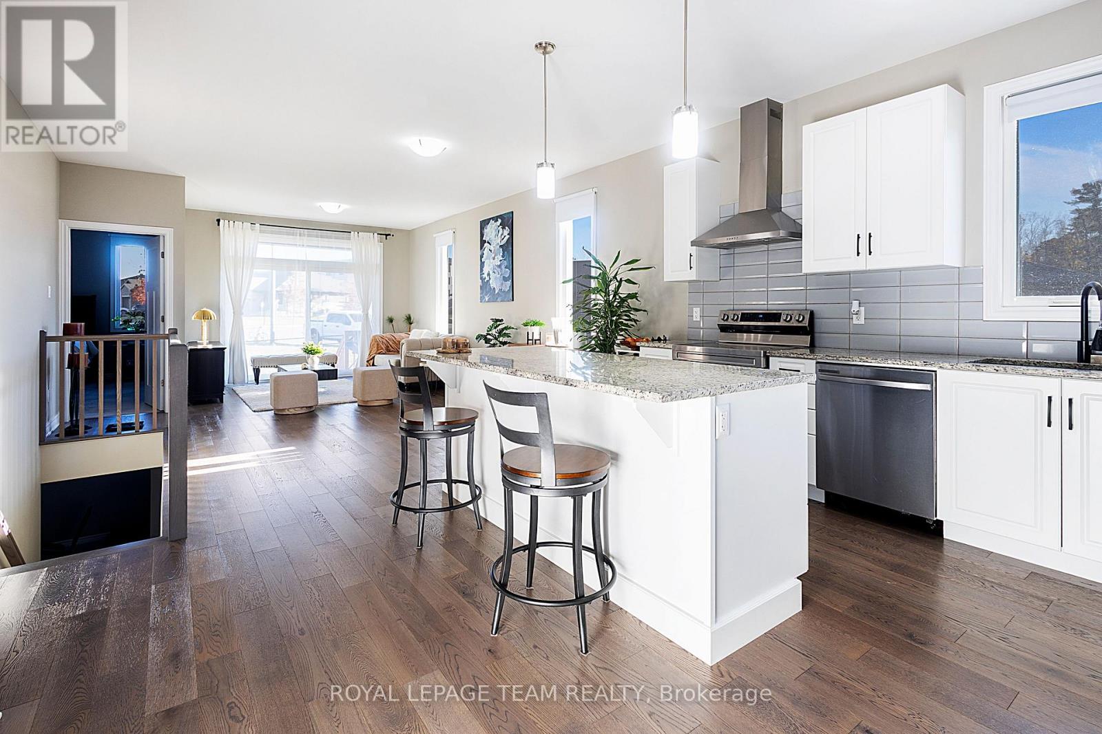 20 Seabert Drive, Arnprior, Ontario  K7S 0H9 - Photo 47 - X12420434