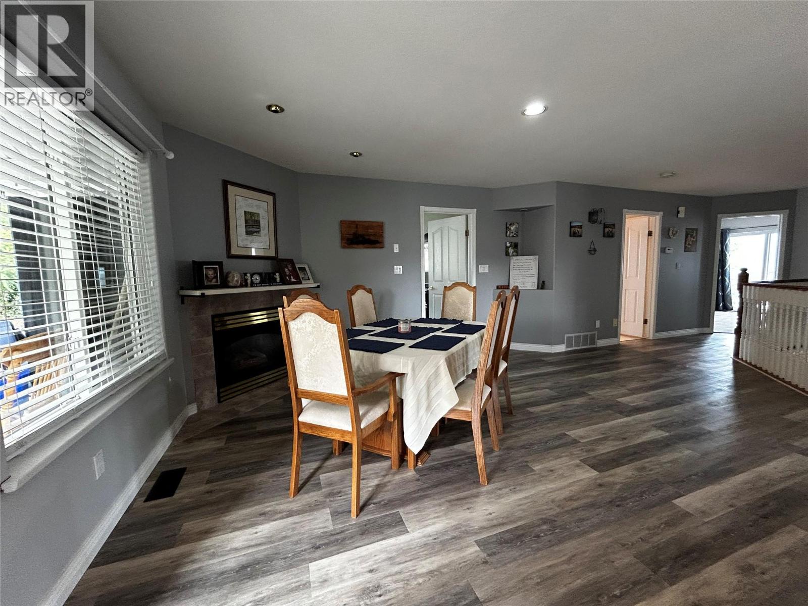 2024 Mountain View Avenue, Lumby, British Columbia  V0E 2G0 - Photo 6 - 10365369