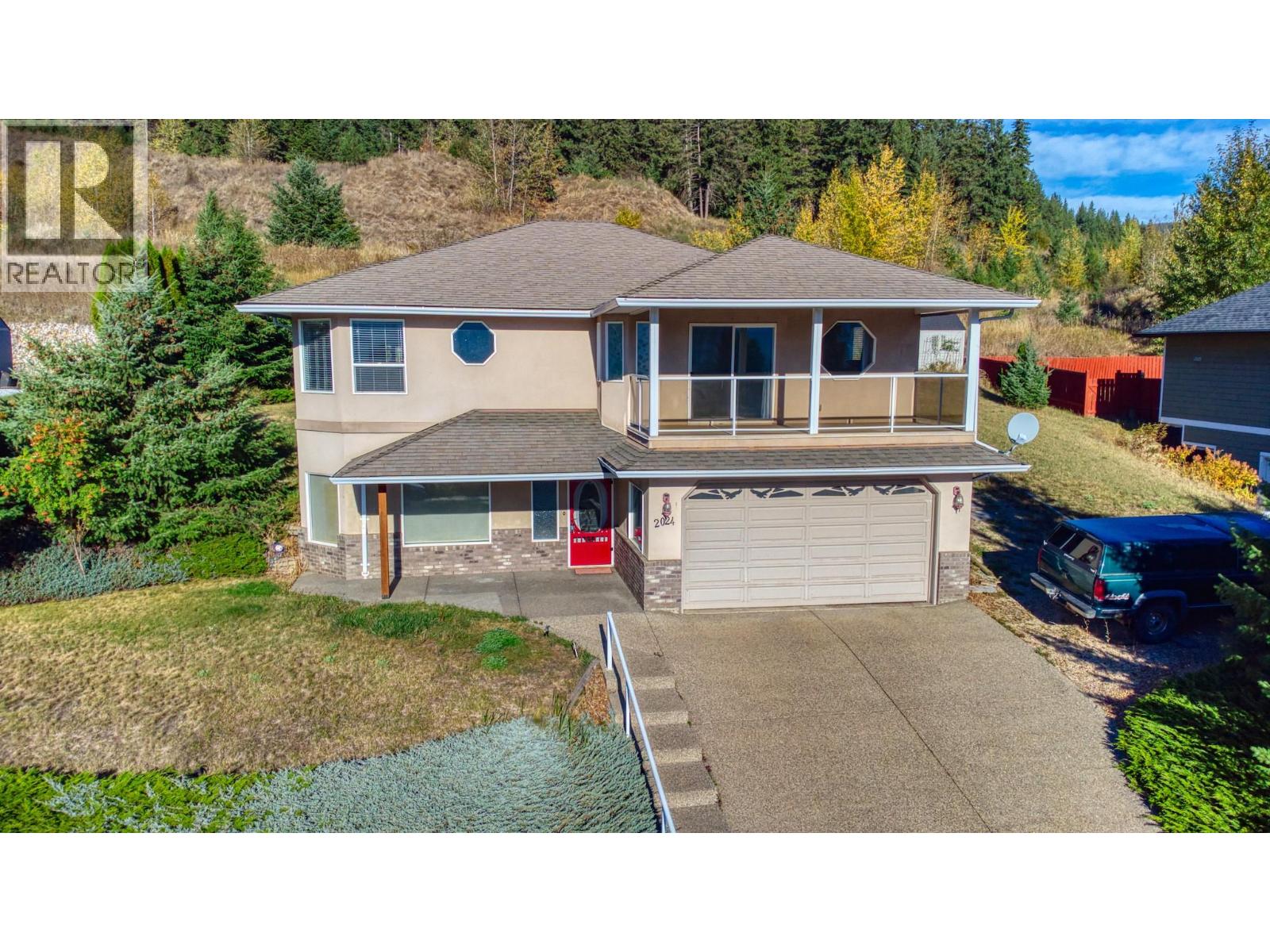 2024 Mountain View Avenue, Lumby, British Columbia  V0E 2G0 - Photo 9 - 10365369