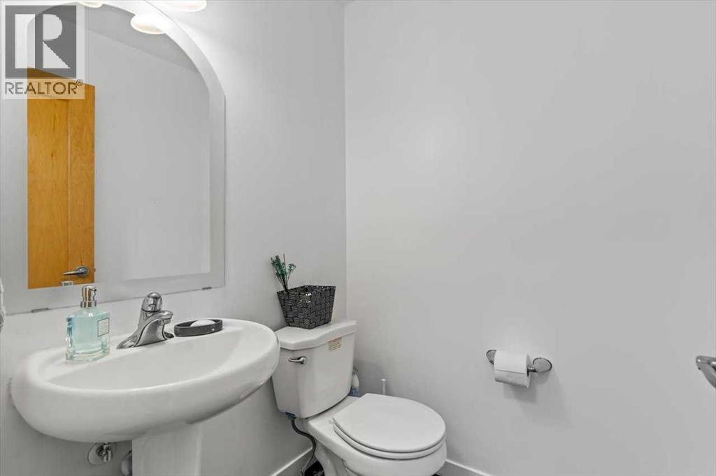 57 Everwillow Boulevard Sw, Calgary, Alberta  T2Y 4G4 - Photo 18 - A2255389