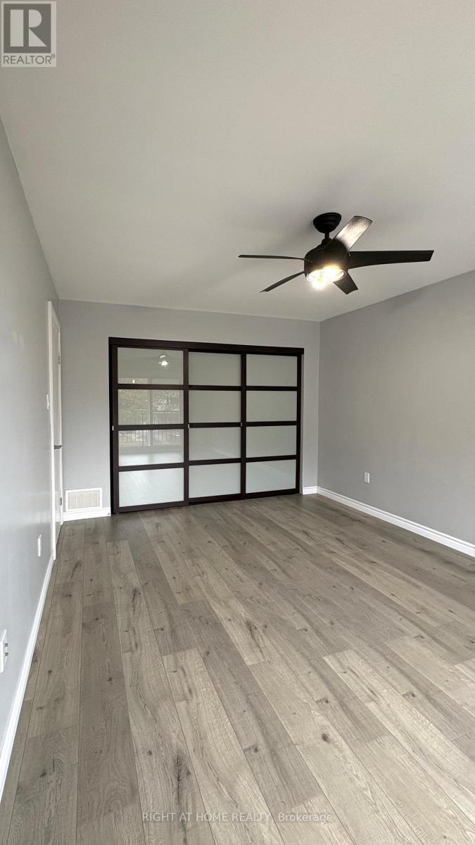 444 Quigley Road, Hamilton, Ontario L8K 5N3 - Photo 21 - X12549146