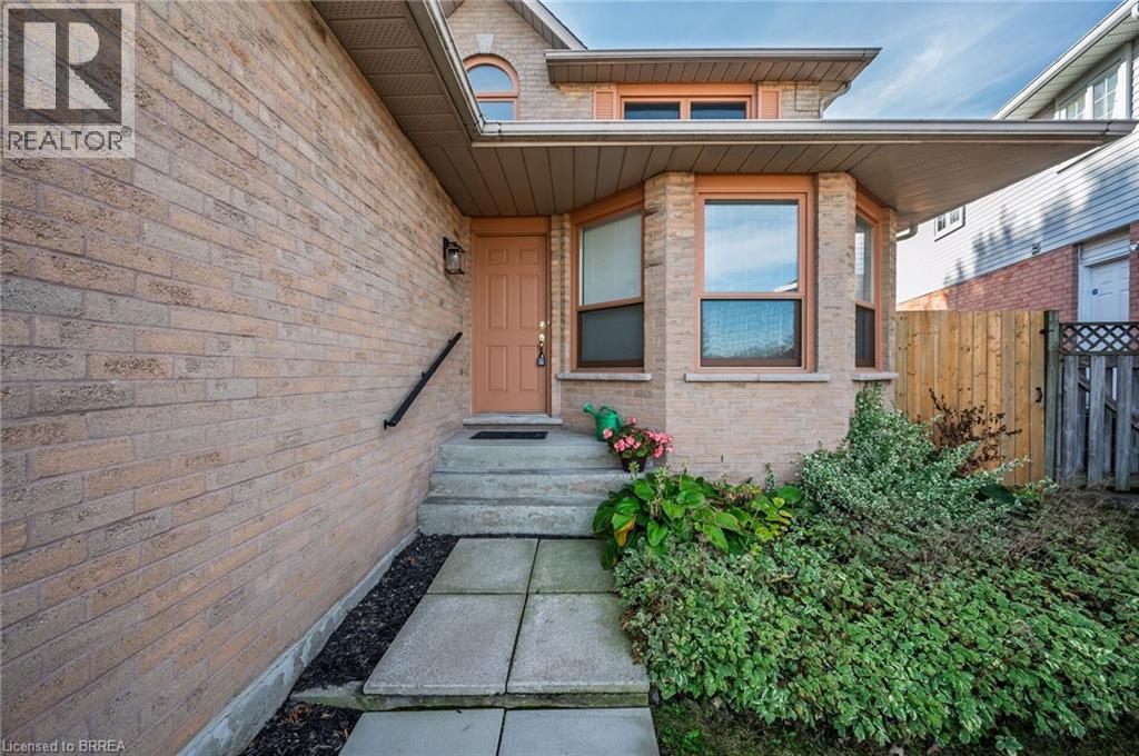 10 Avonbridge Court, Hamilton, Ontario  L8W 3G1 - Photo 5 - 40778703