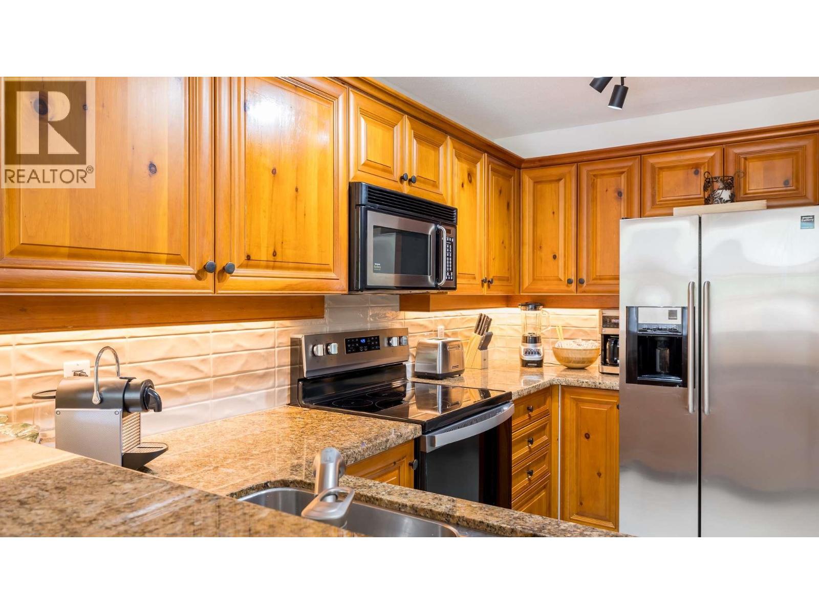 3 4890 Painted Cliff Road, Whistler, British Columbia  V8E 1C9 - Photo 11 - R3067442