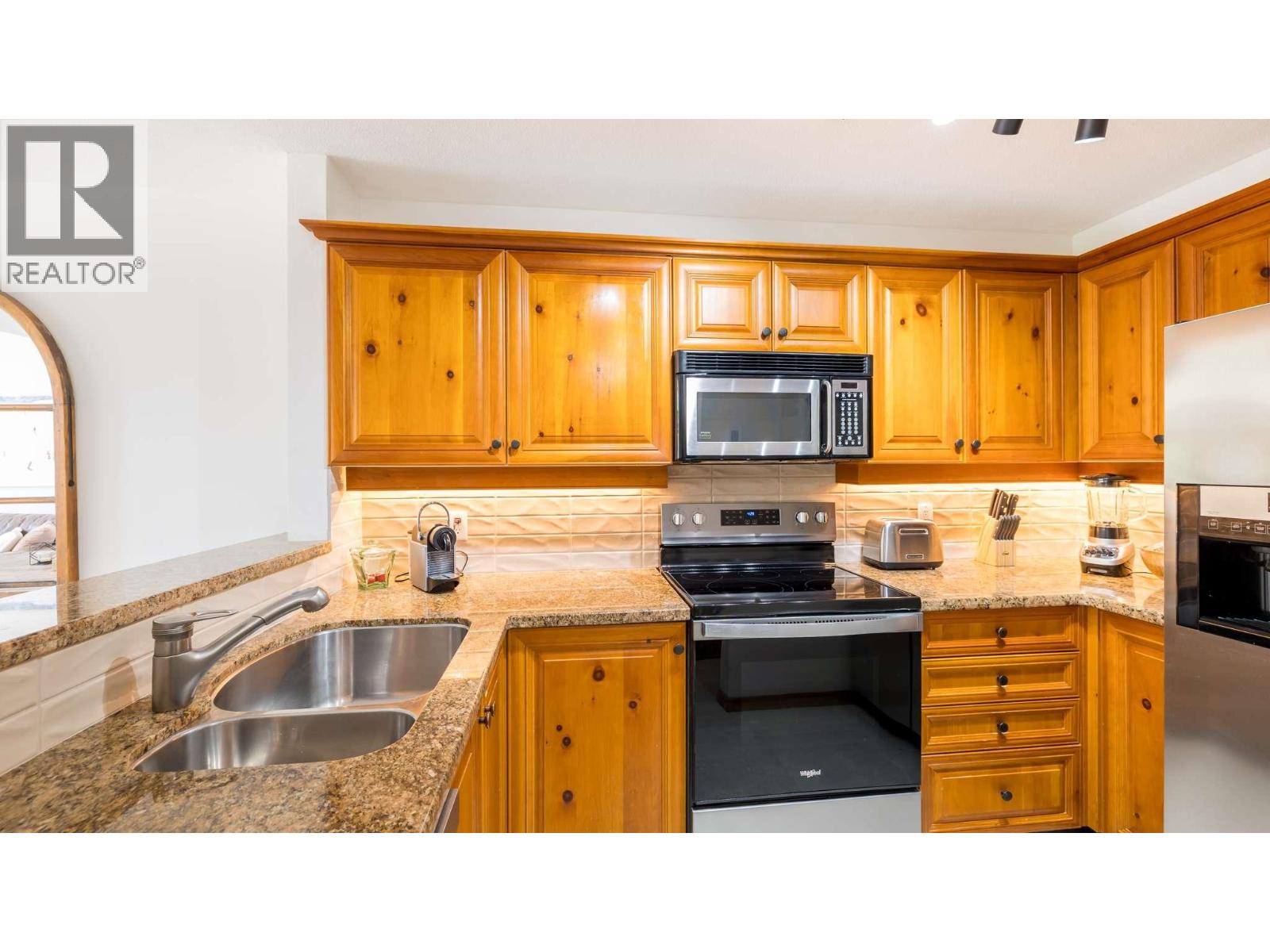 3 4890 Painted Cliff Road, Whistler, British Columbia  V8E 1C9 - Photo 9 - R3067442