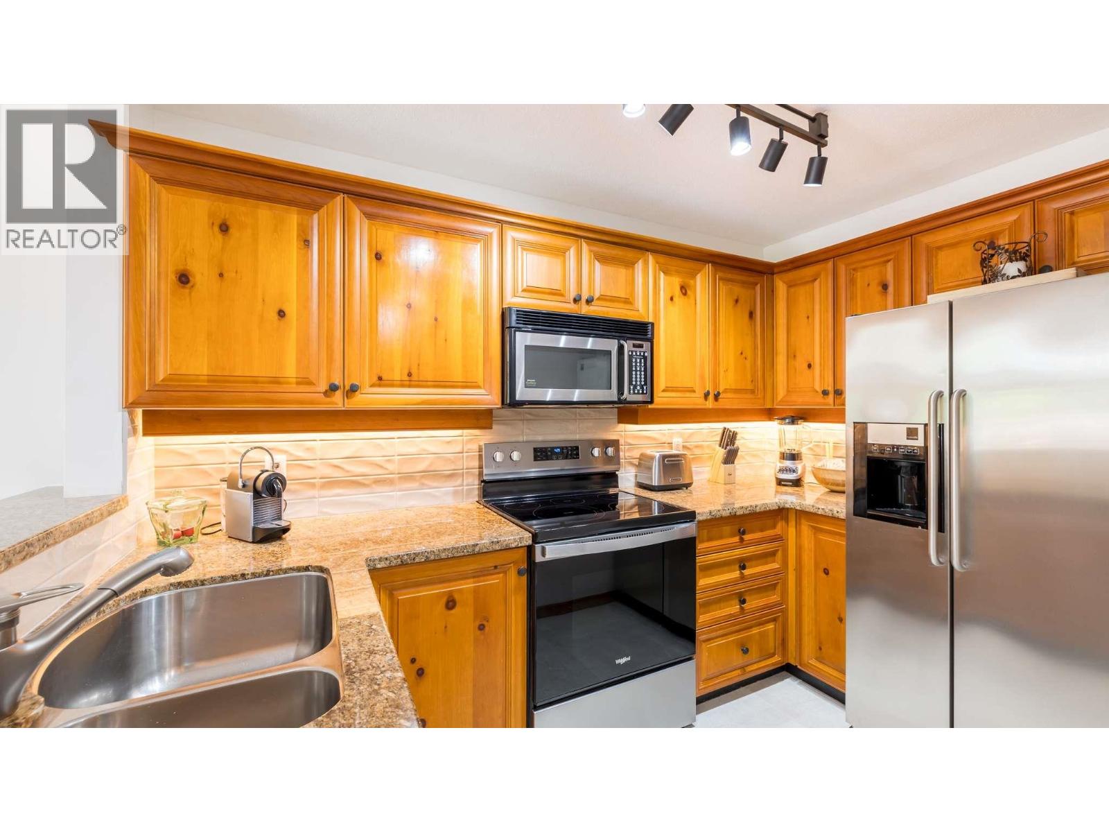 3 4890 Painted Cliff Road, Whistler, British Columbia  V8E 1C9 - Photo 10 - R3067442