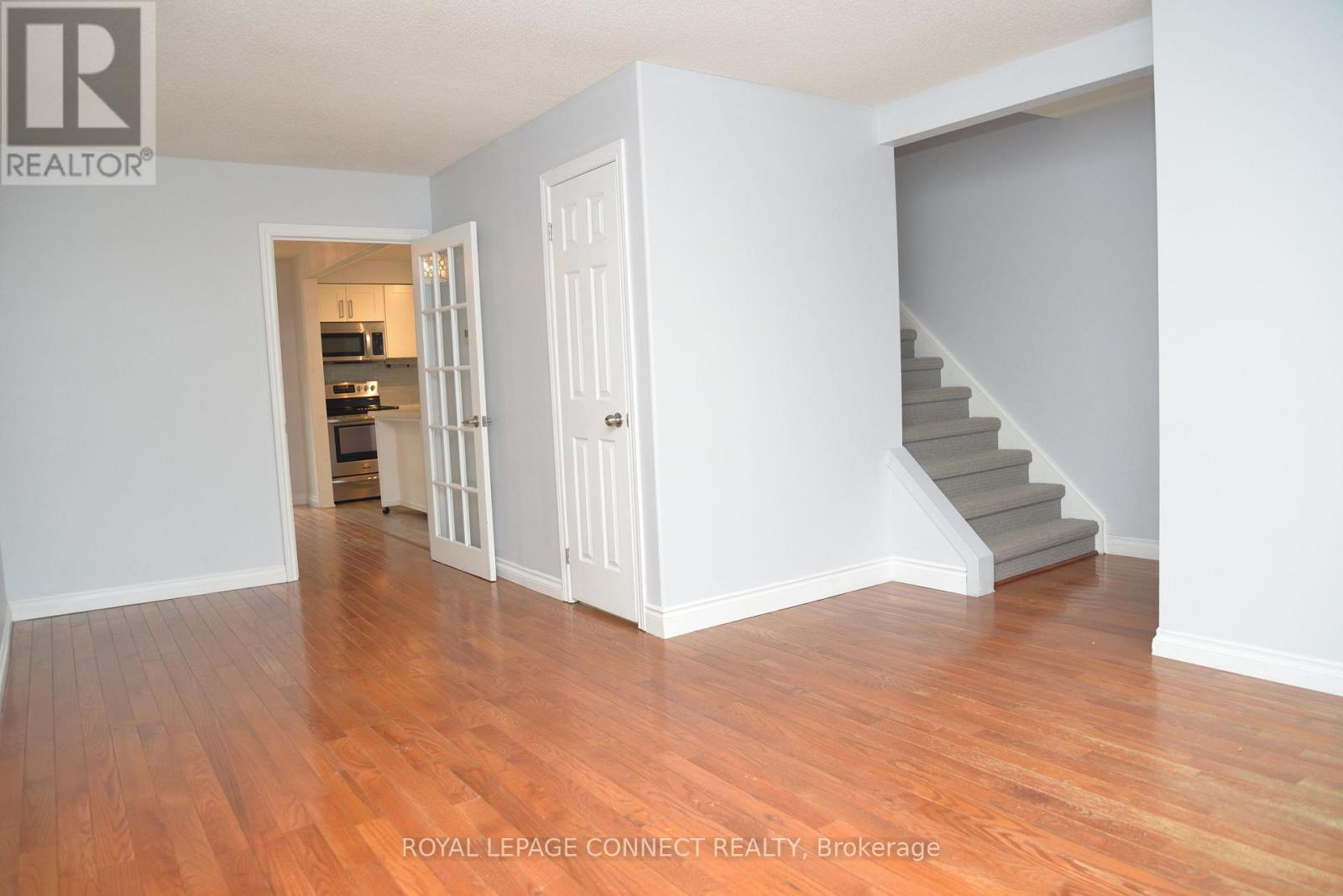 338 Homestead Court, Oshawa, Ontario L1J 6V3 - Photo 3 - E12549160