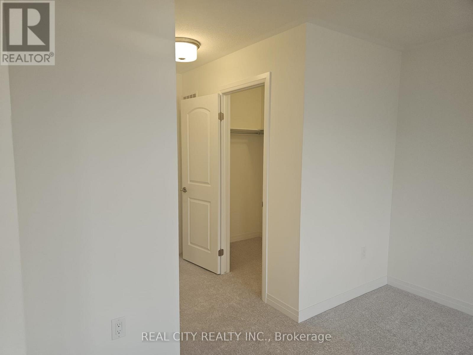 37 George Brier Drive W, Brant, Ontario N3L 0L1 - Photo 16 - X12498546