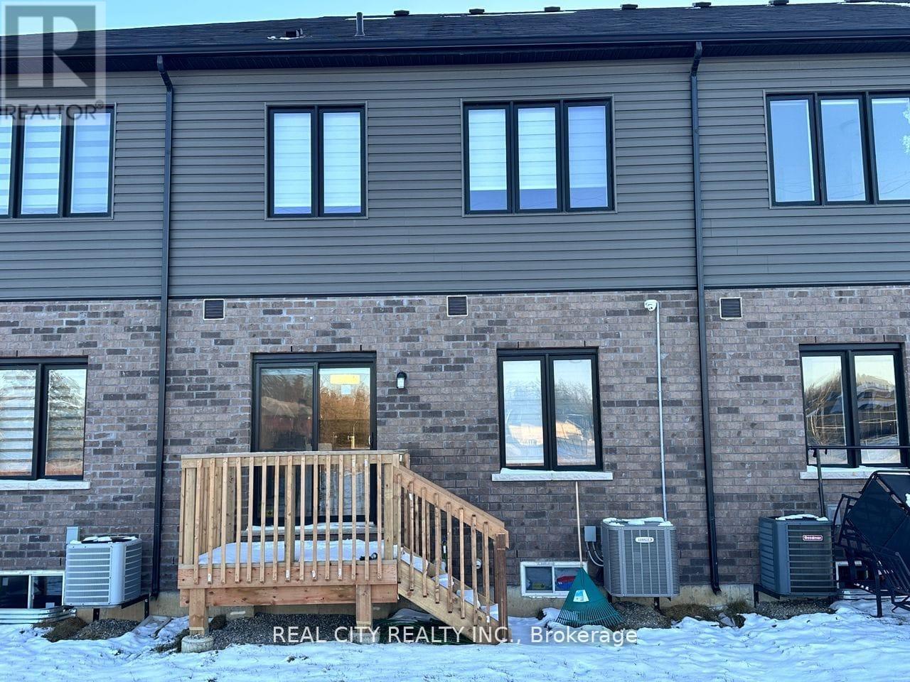 37 George Brier Drive W, Brant, Ontario N3L 0L1 - Photo 36 - X12498546