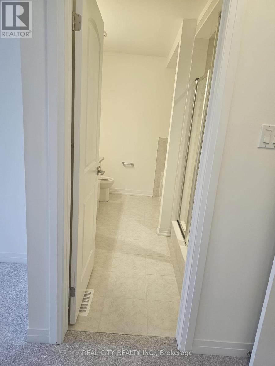 37 George Brier Drive W, Brant, Ontario N3L 0L1 - Photo 18 - X12498546