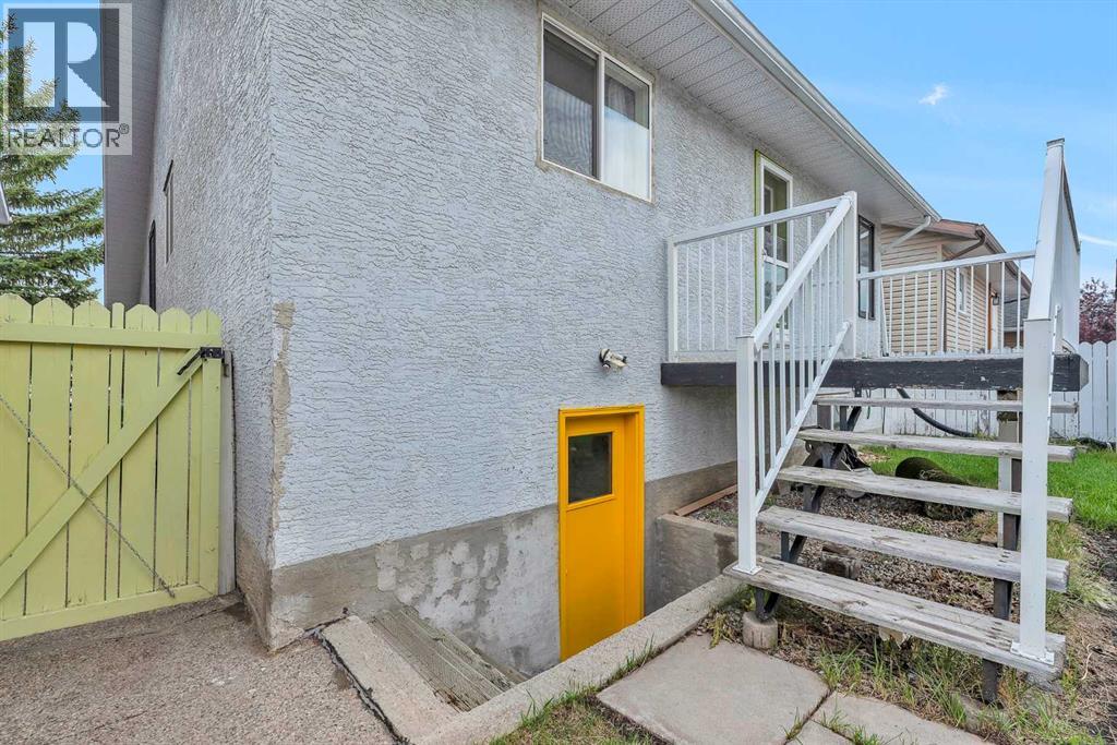 2032 Morris Road Se, Airdrie, Alberta  T4A 1V9 - Photo 9 - A2242413