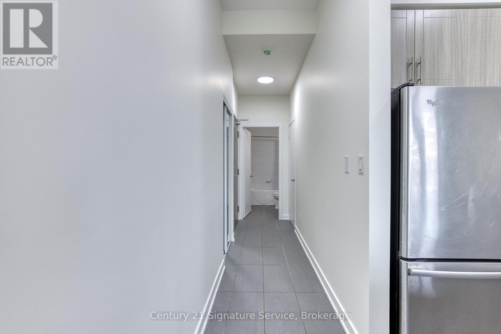 508 - 4099 Brickstone Mews, Mississauga, Ontario  L5B 0G2 - Photo 3 - W12549158