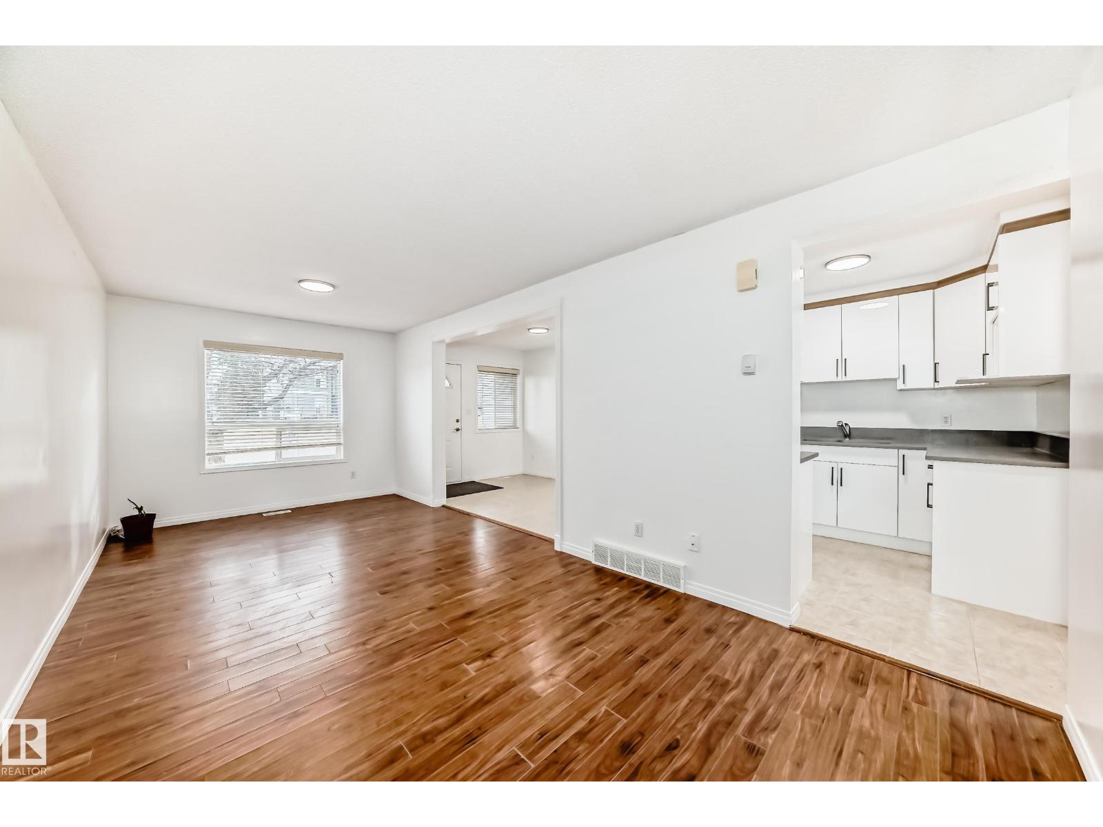 1536 Millwoods Rd E Nw, Edmonton, Alberta  T6V 6V5 - Photo 13 - E4465905