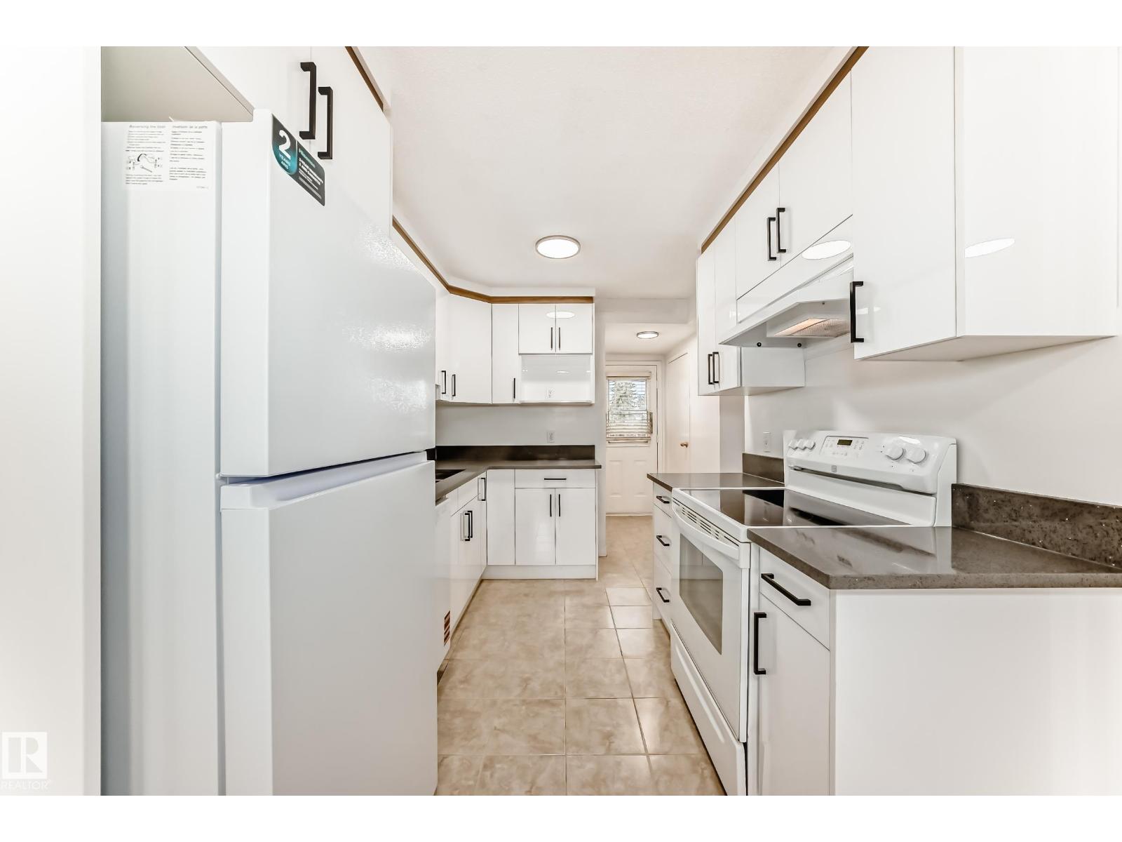 1536 Millwoods Rd E Nw, Edmonton, Alberta  T6V 6V5 - Photo 6 - E4465905