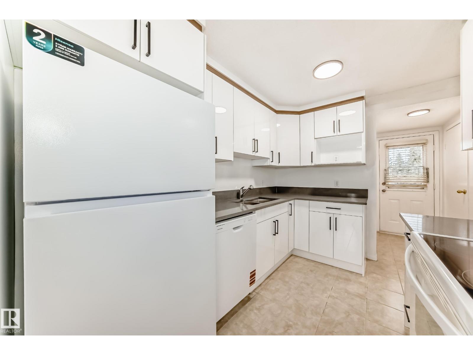 1536 Millwoods Rd E Nw, Edmonton, Alberta  T6V 6V5 - Photo 7 - E4465905