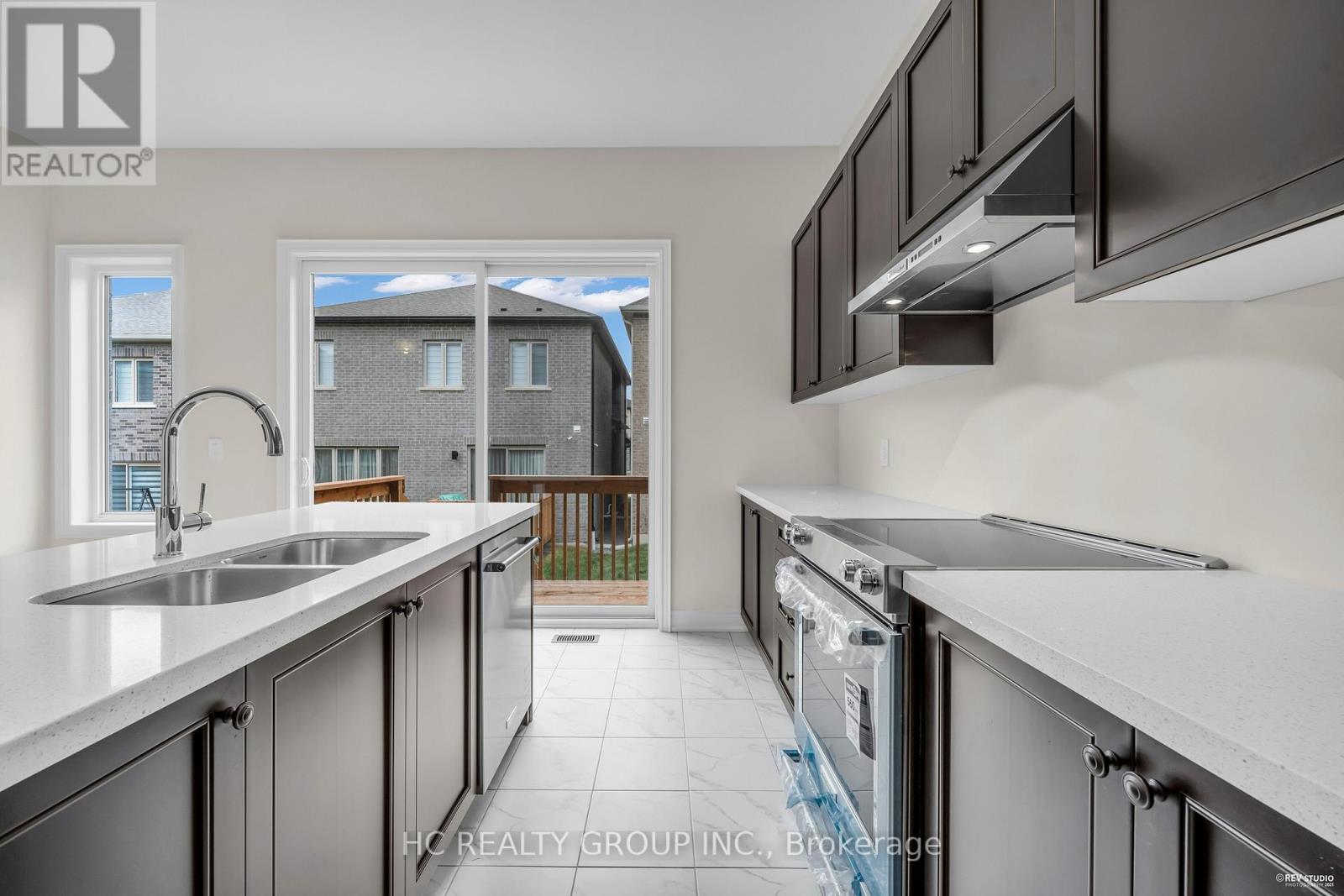 2910 Grindstone Crescent, Pickering, Ontario L1X 0R5 - Photo 11 - E12549174