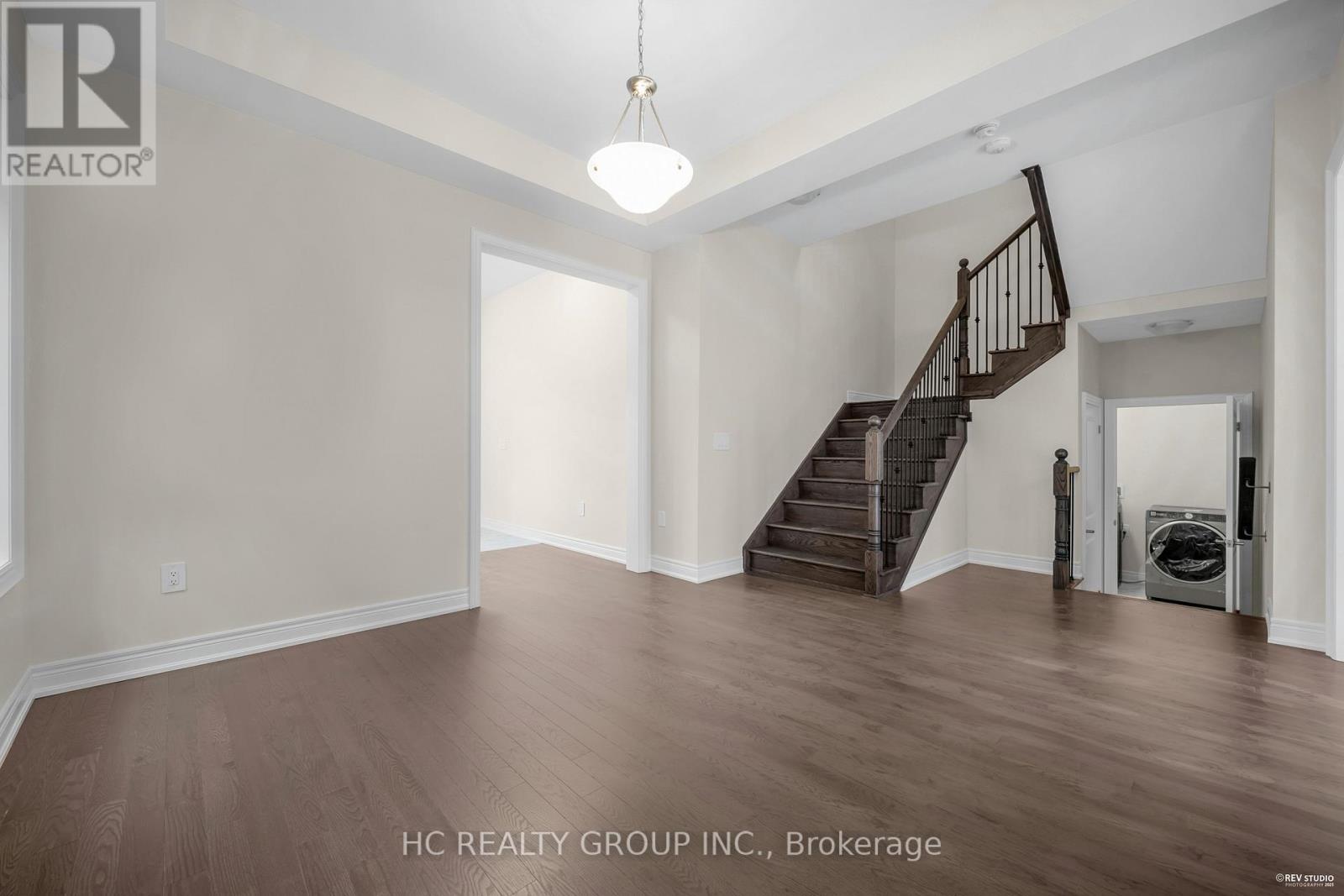 2910 Grindstone Crescent, Pickering, Ontario L1X 0R5 - Photo 6 - E12549174