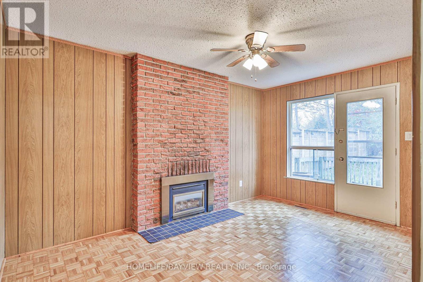 32 Penwick Crescent, Richmond Hill, Ontario  L4C 5B4 - Photo 17 - N12445295